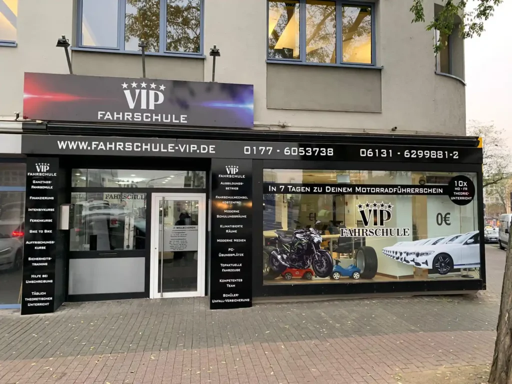 Eingang zur Fahrschule 1